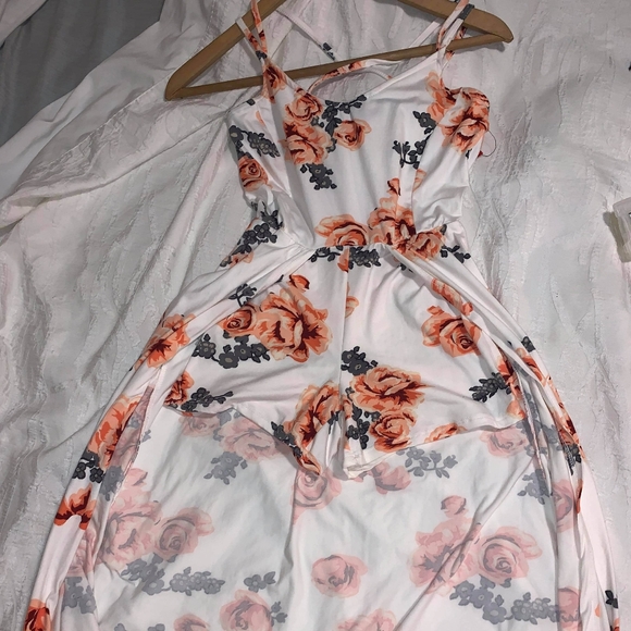 Romper/ Dress - Picture 2 of 4